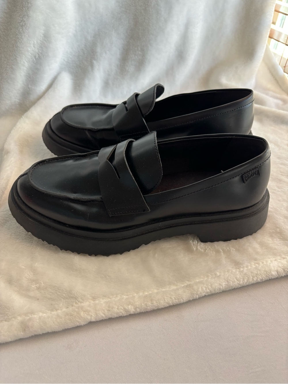 Camper Walden Black Leather Loafer Women’s Size 41 (10-10.5)